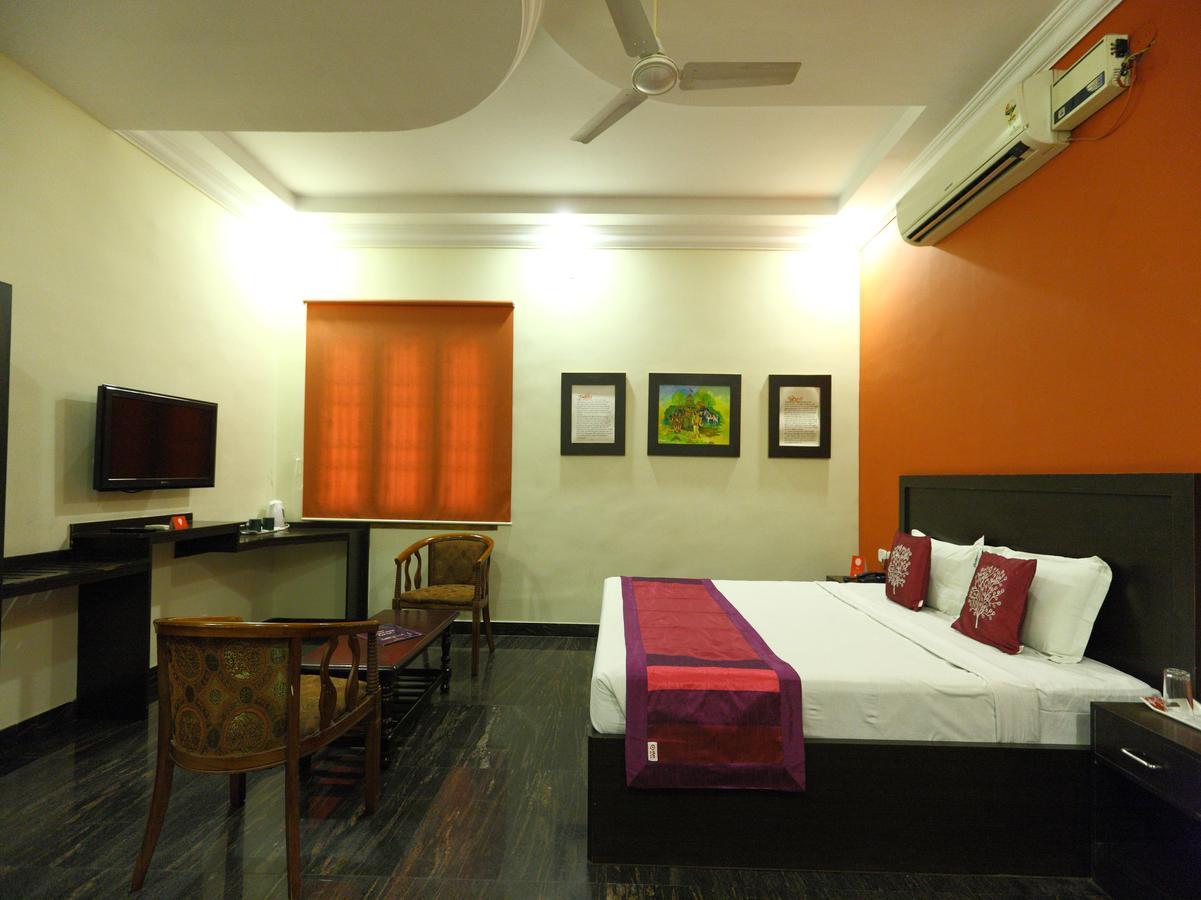 Oyo 7355 Covinille Bed & Breakfast Madurai Exterior foto