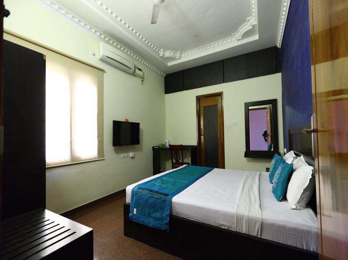 Oyo 7355 Covinille Bed & Breakfast Madurai Exterior foto
