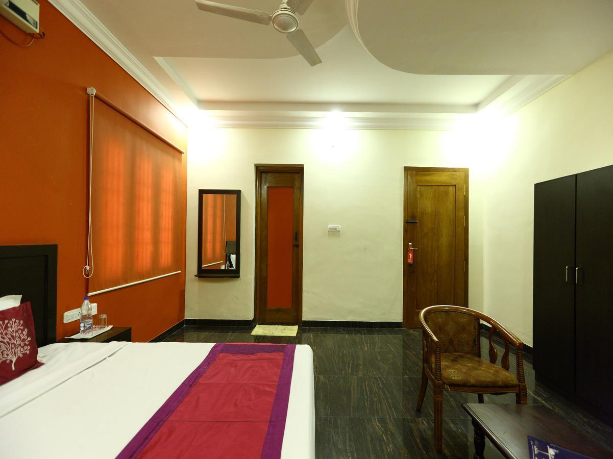 Oyo 7355 Covinille Bed & Breakfast Madurai Exterior foto