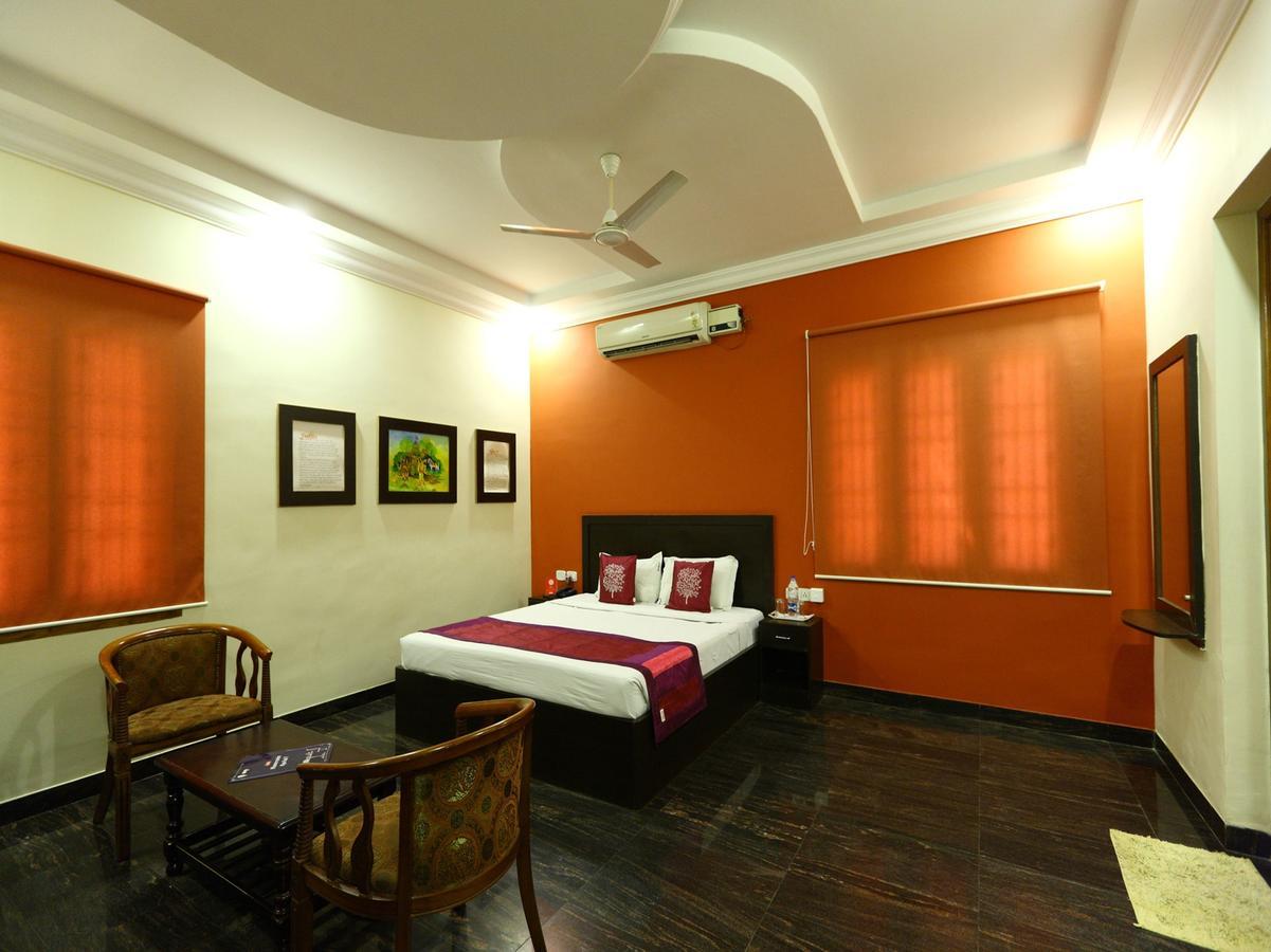 Oyo 7355 Covinille Bed & Breakfast Madurai Exterior foto